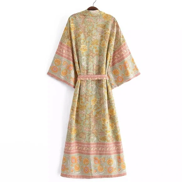 SOLD OUT Butterfly Fields Floral Pastel Casual Kimono Open Duster Wrap Coverup - Picture 3 of 11